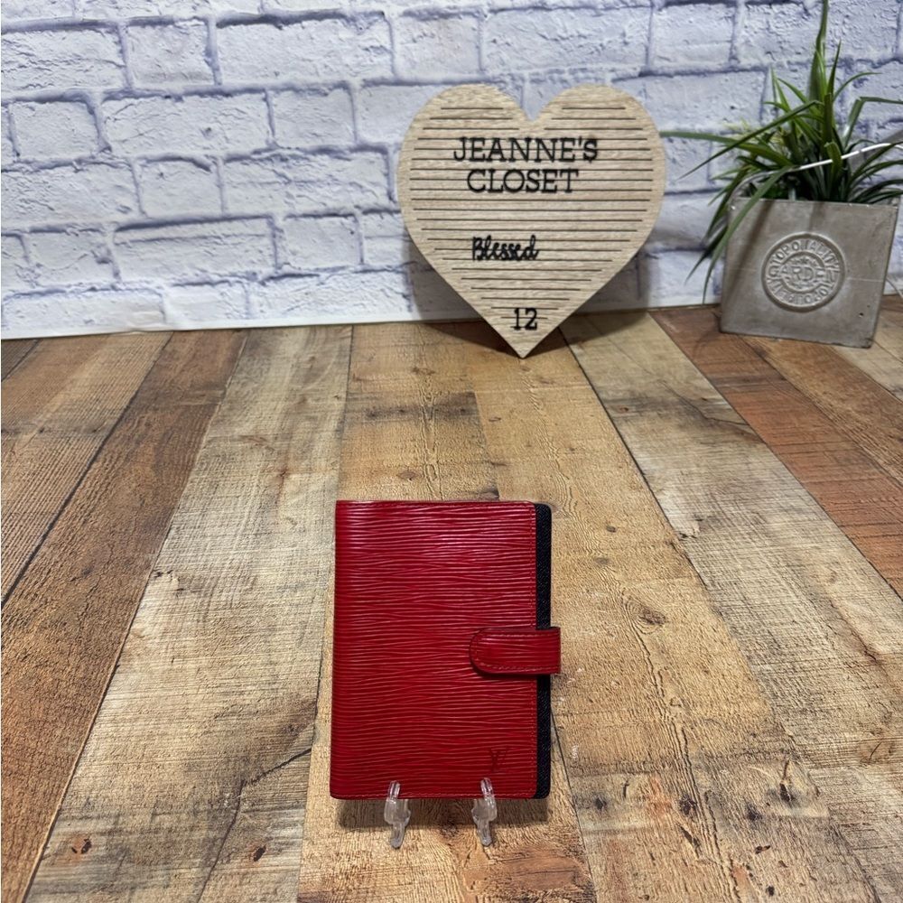 Louis Vuitton Red Epi Leather Small Agenda PM/ Passport Holder COA in photos - Picture 2 of 16